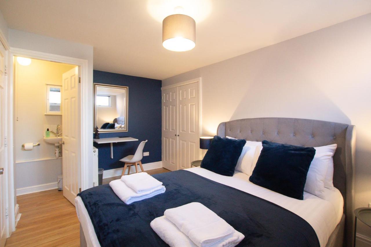 Lord Street - 2 Beautiful Apartments - Sleep Up To 14 Guests - By Rework Accommodation 체스터 외부 사진