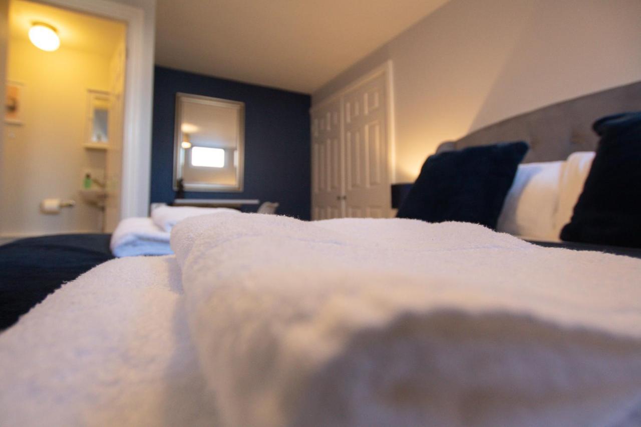 Lord Street - 2 Beautiful Apartments - Sleep Up To 14 Guests - By Rework Accommodation 체스터 외부 사진